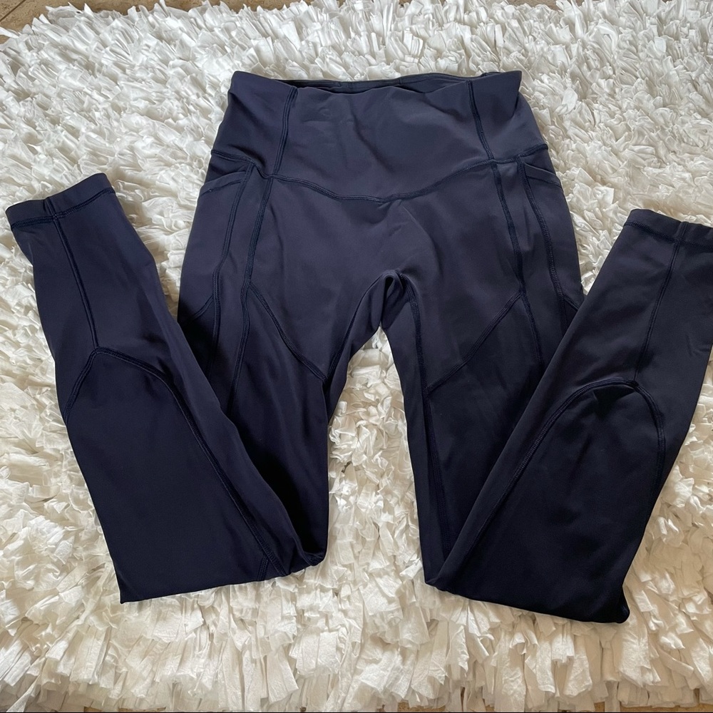 Lululemon Legging All The Right Places :: Sz 6